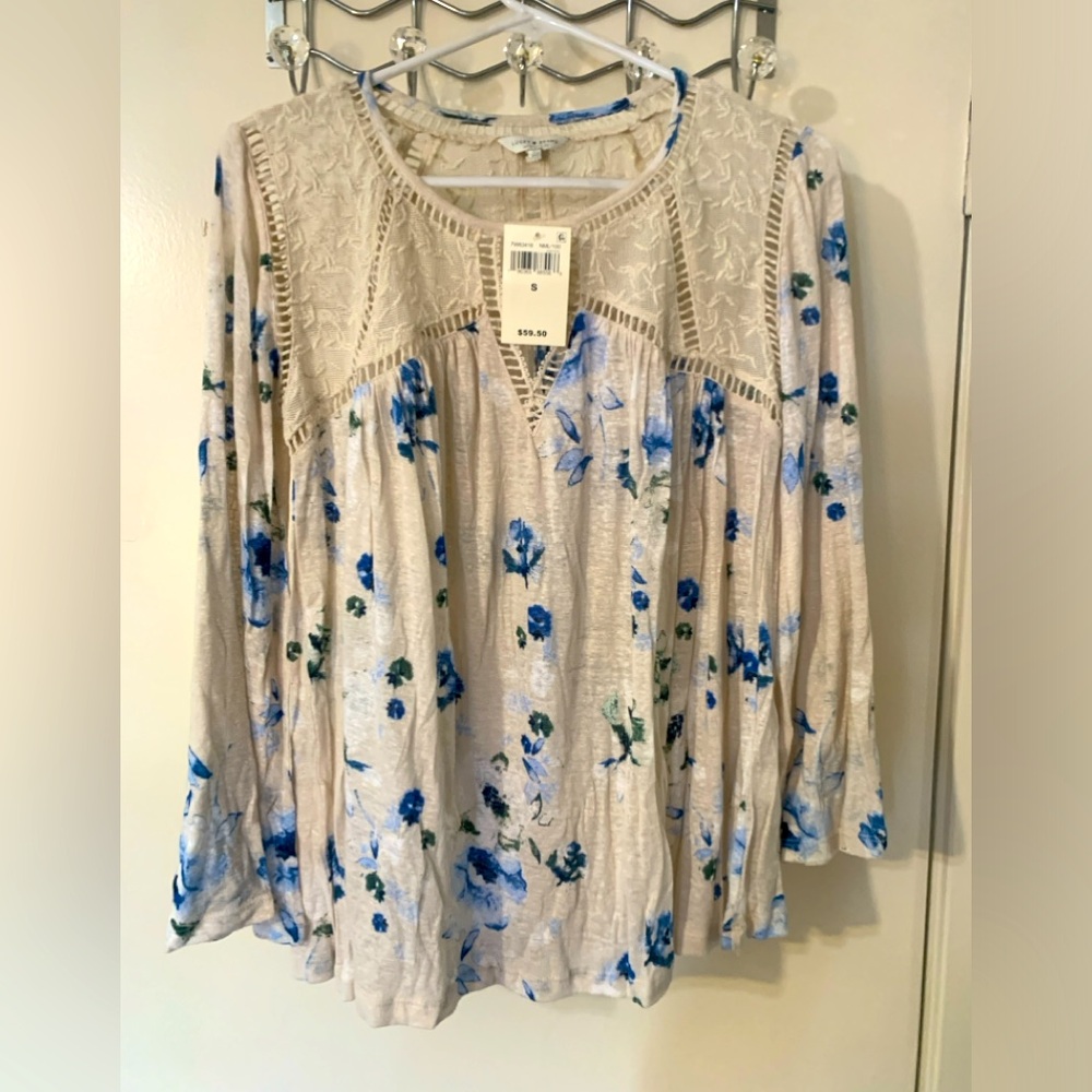 Cream with flower print New Lucky Brand top Small